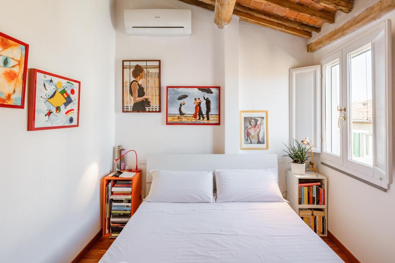 Piazza Dei Cavalieri Orange Attic Apartment Pisa Bagian luar foto